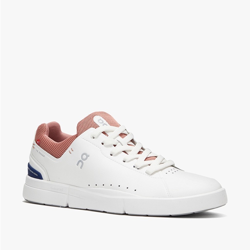 On cloud roger white/smoker sneaker